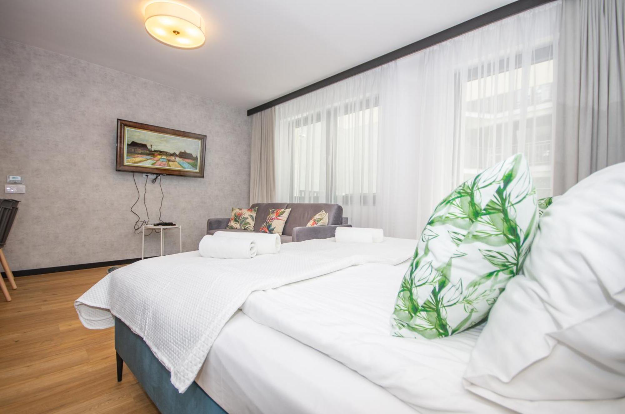 Inpoint Apartments G15 Near Old Town & Kazimierz District & Parking Option 克拉科夫 客房 照片